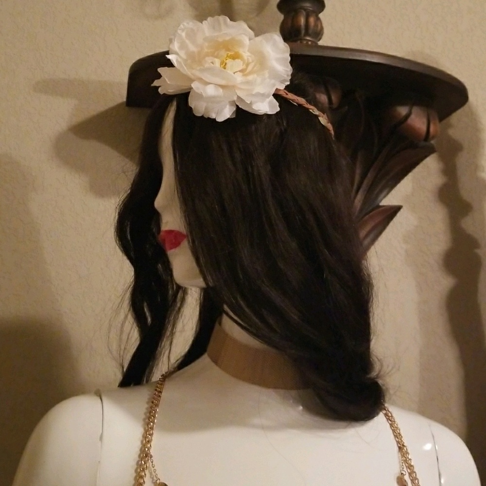 Meet your Posher, Takyra